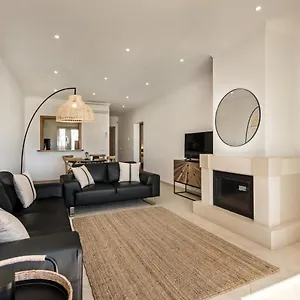  Apartamento Luxurious First Floor Sleeps 4 Portugal